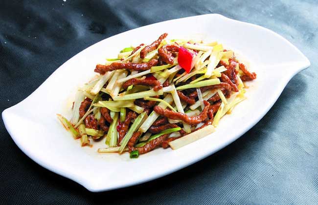 韭黄炒肉丝的功效及做法